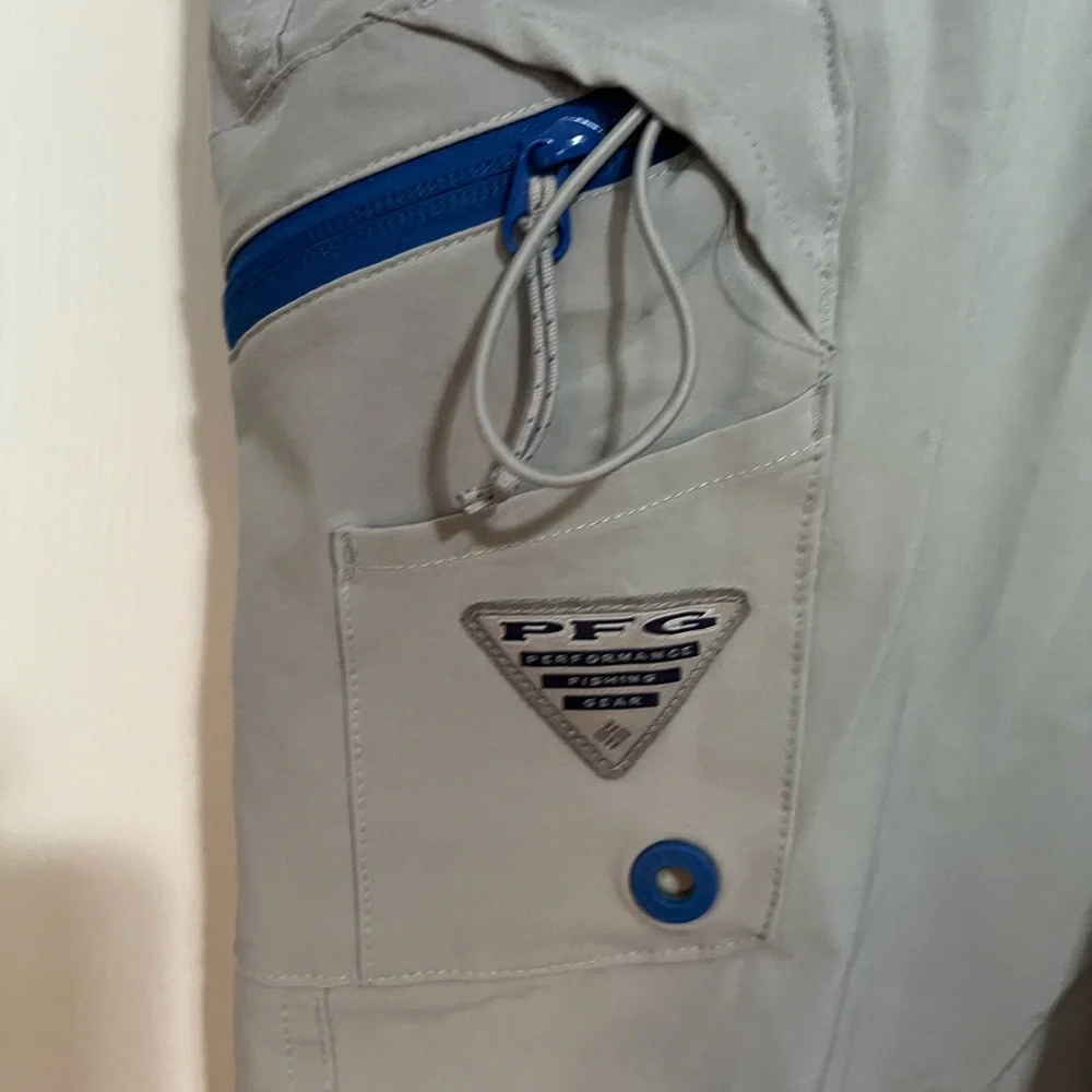 Men's Columbia Gray Shorts with Blue Accent sz40 - Picture 5 of 10